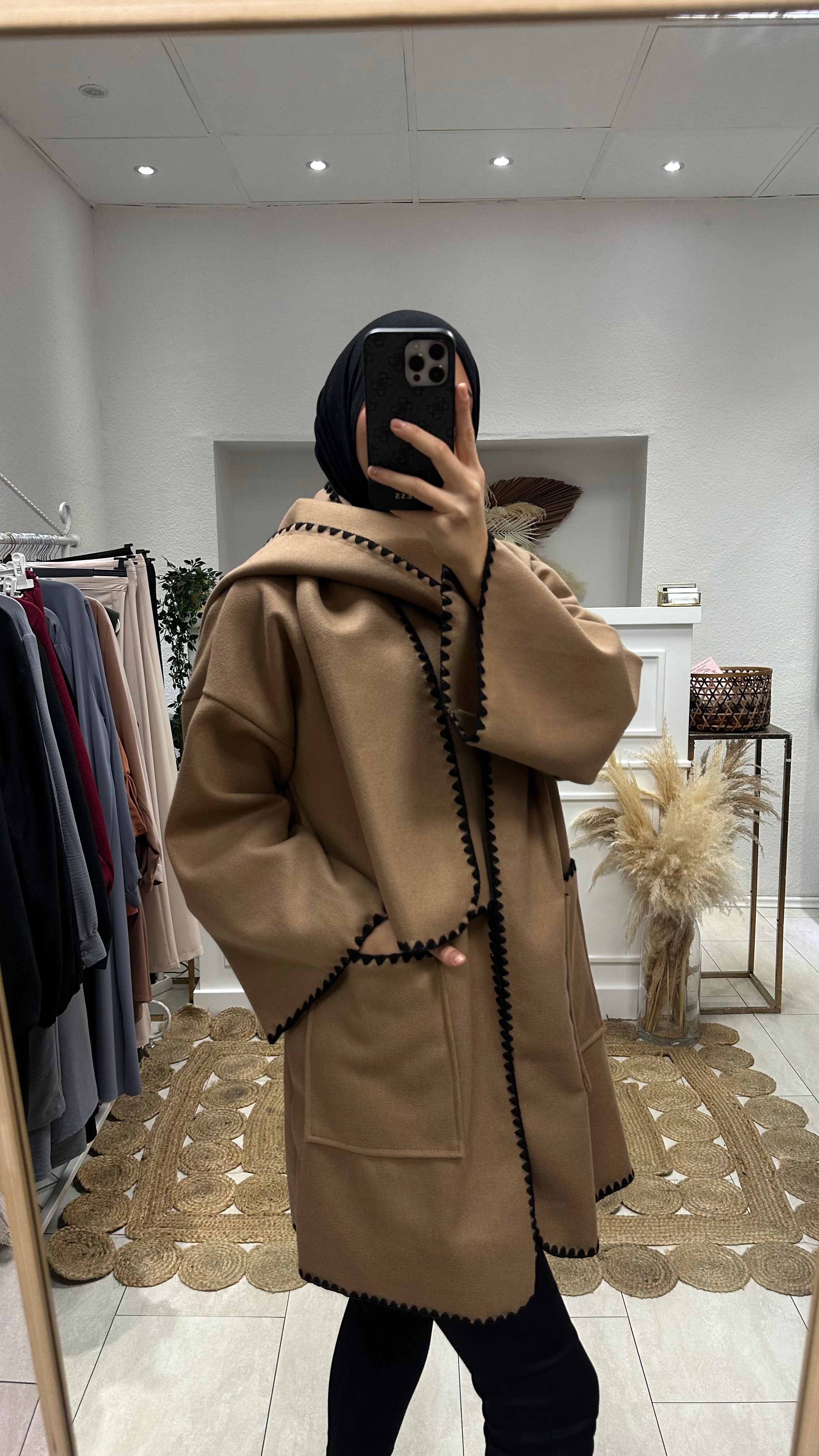 Jacke mit Schal in Braun